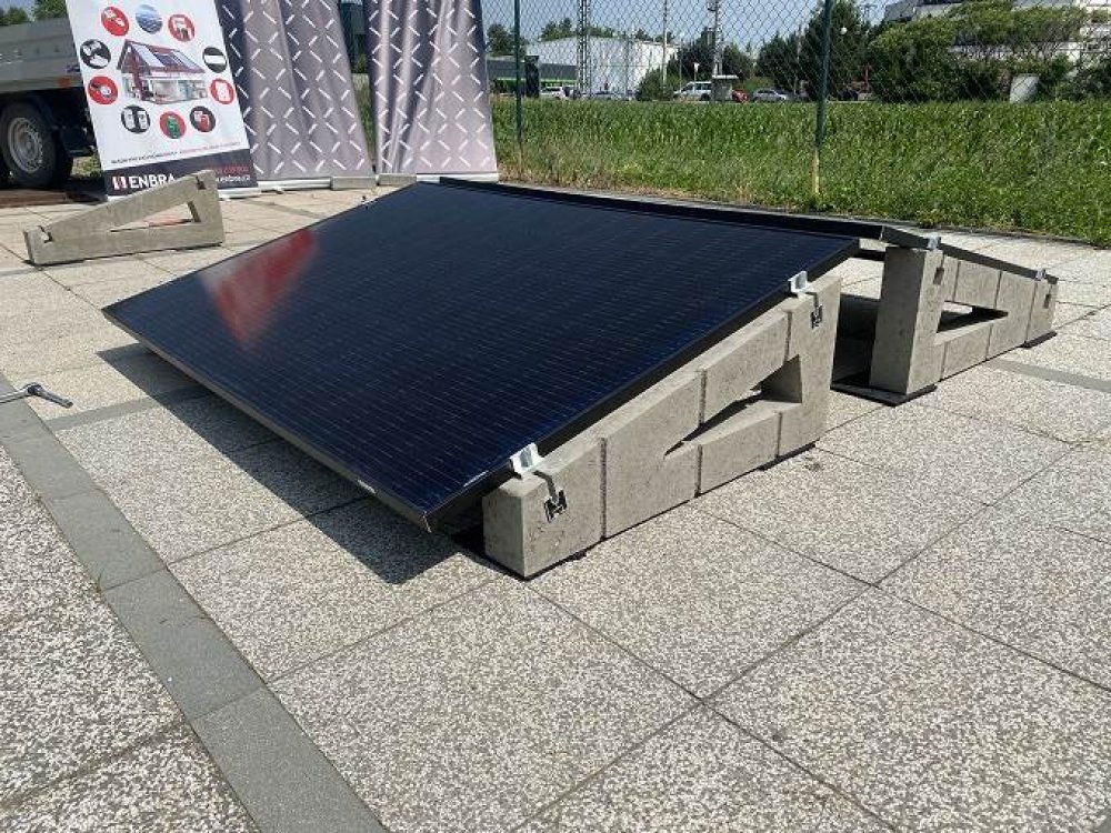 Betónová konštrukcia pre fotovoltaické panely